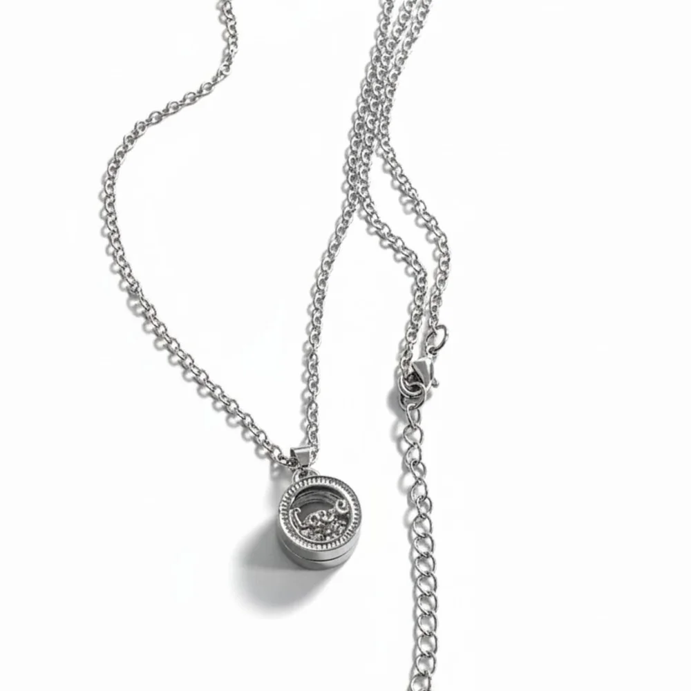 Swarovski Crystal Floating Heart Necklace ✨ Sparkly Love Pendant - Picture 4 of 5